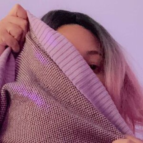 Foto desnuda filtrada de OnlyFans de Hatsuzume