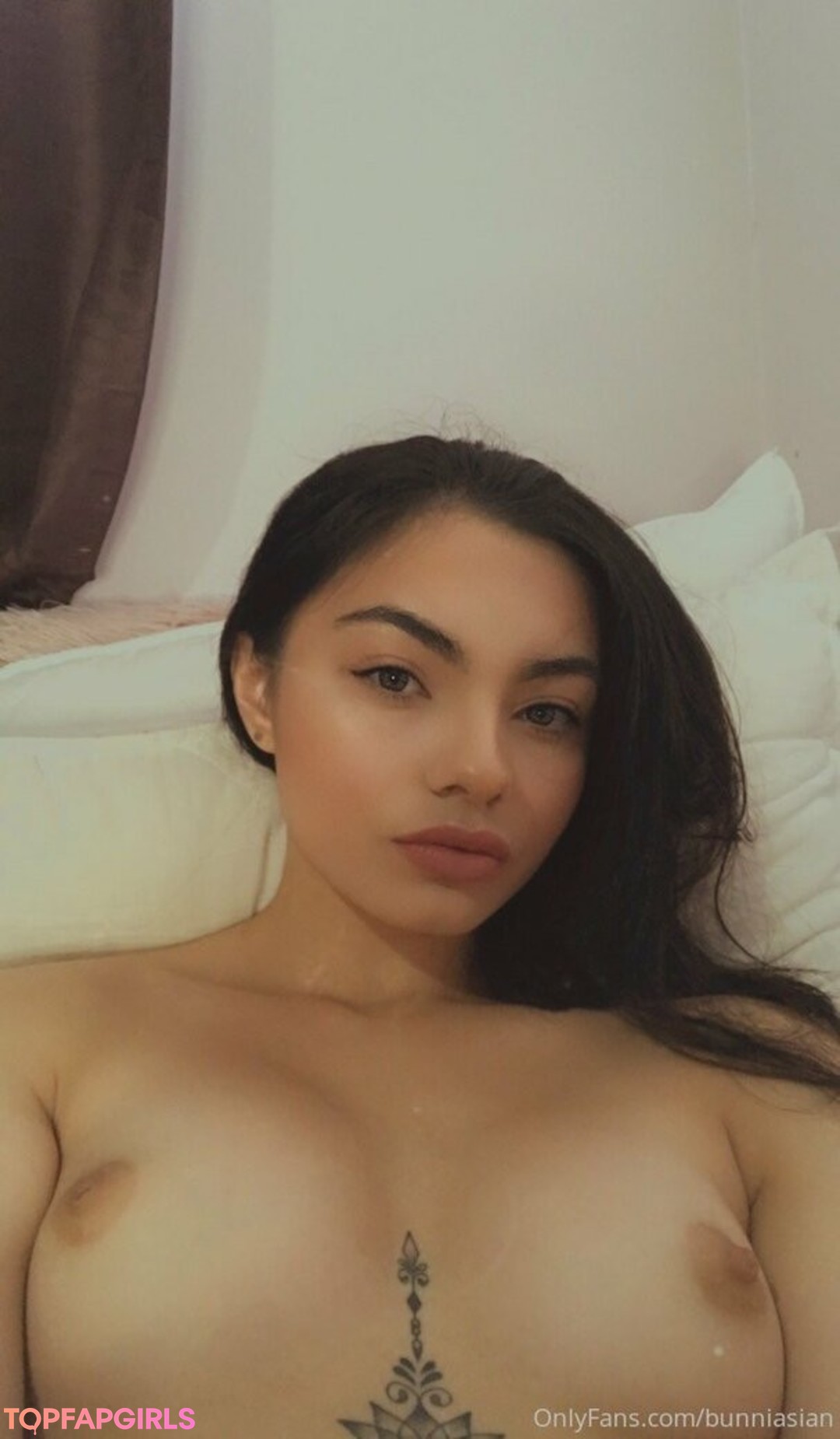 Foto desnuda filtrada de OnlyFans de Bunniasian #37 Foto desnuda filtrada de OnlyFans de Bunniasian #37