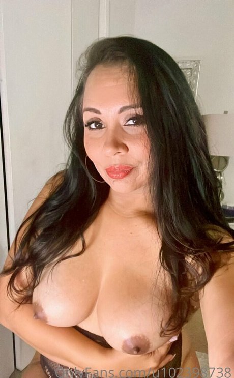 Foto desnuda filtrada de OnlyFans de Roielove8831