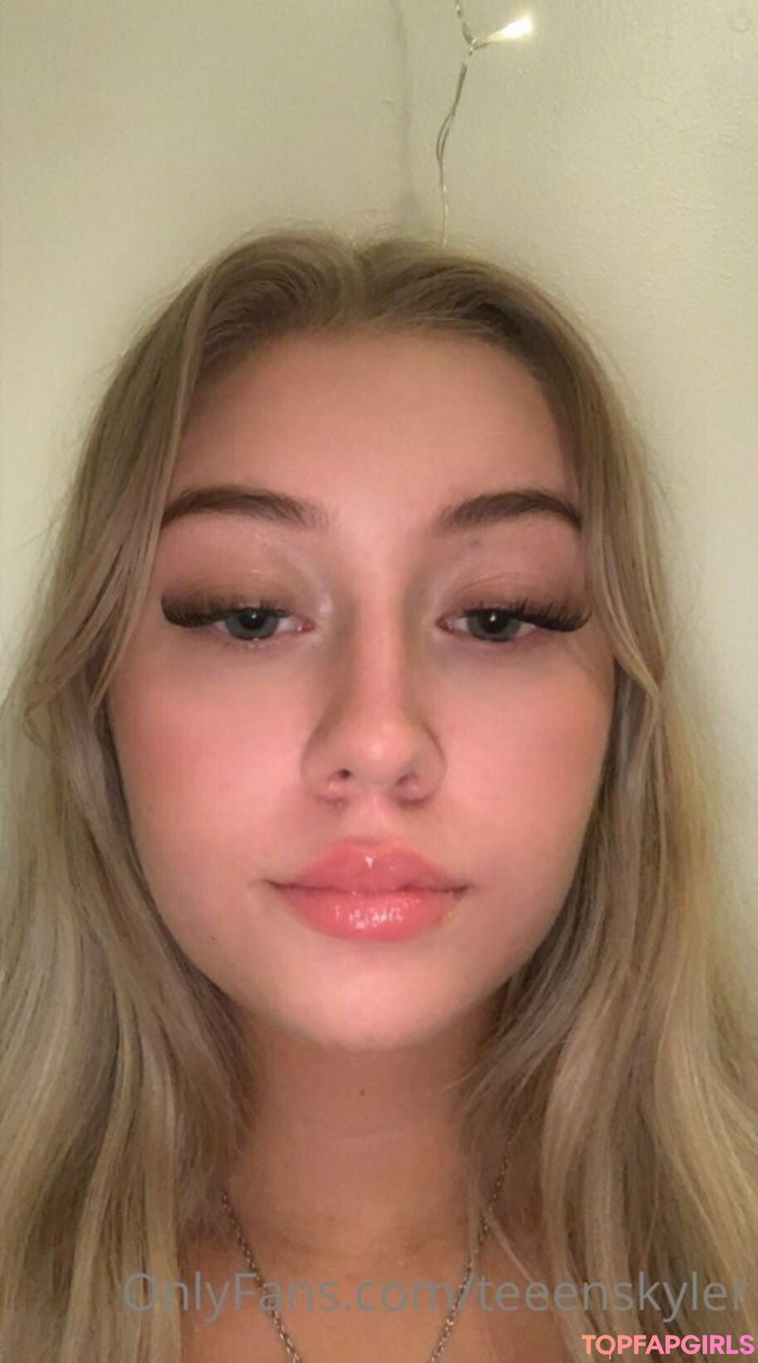 Foto desnuda filtrada de OnlyFans de Skyler Storm #304 Foto desnuda filtrada de OnlyFans de Skyler Storm #304