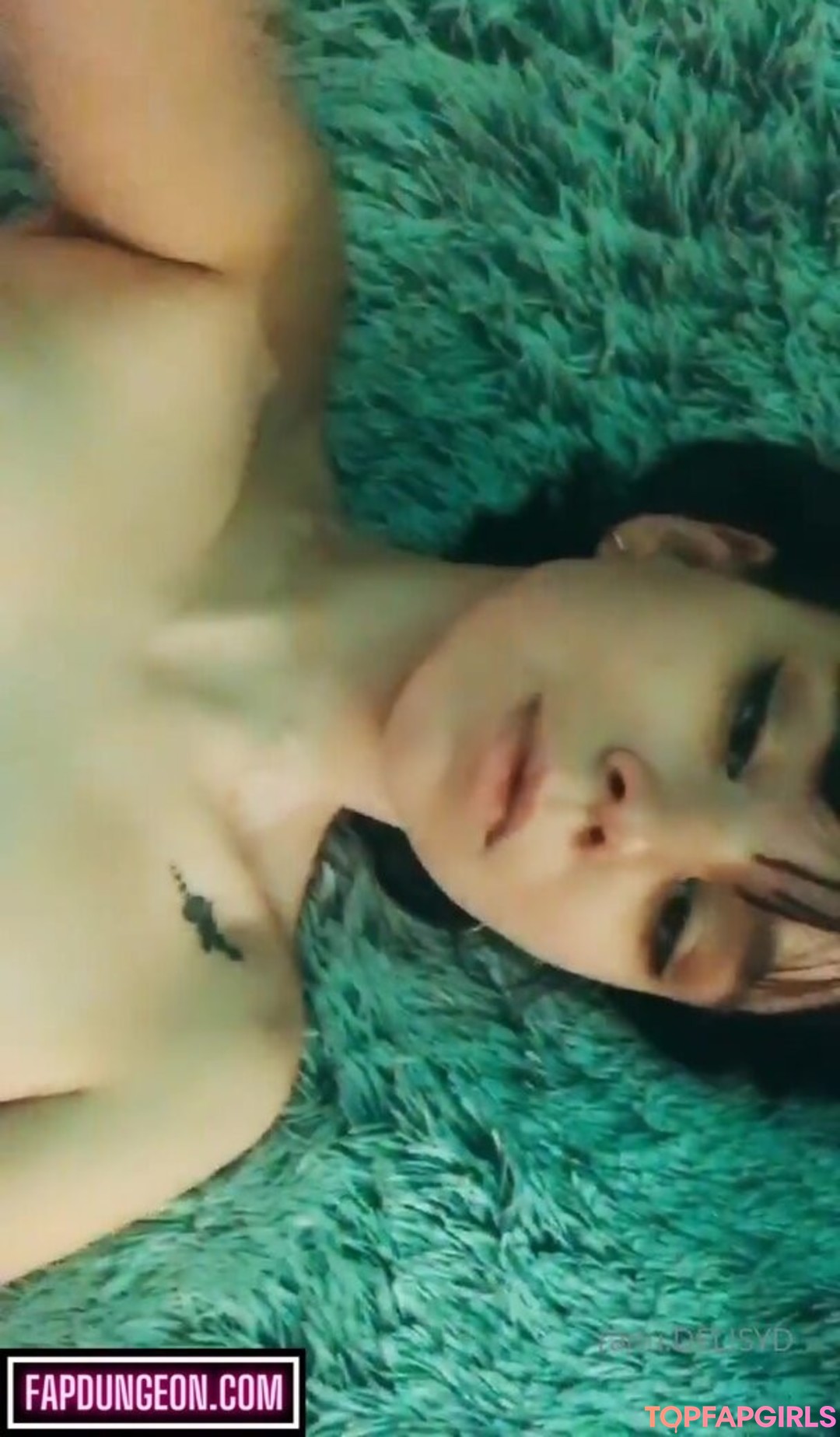 Foto desnuda filtrada de OnlyFans de Ultrababee #443 Foto desnuda filtrada de OnlyFans de Ultrababee #443