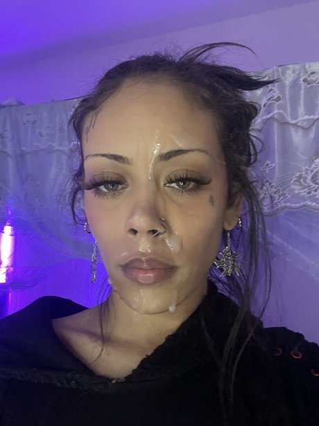 Foto desnuda filtrada de OnlyFans de Lust4lola