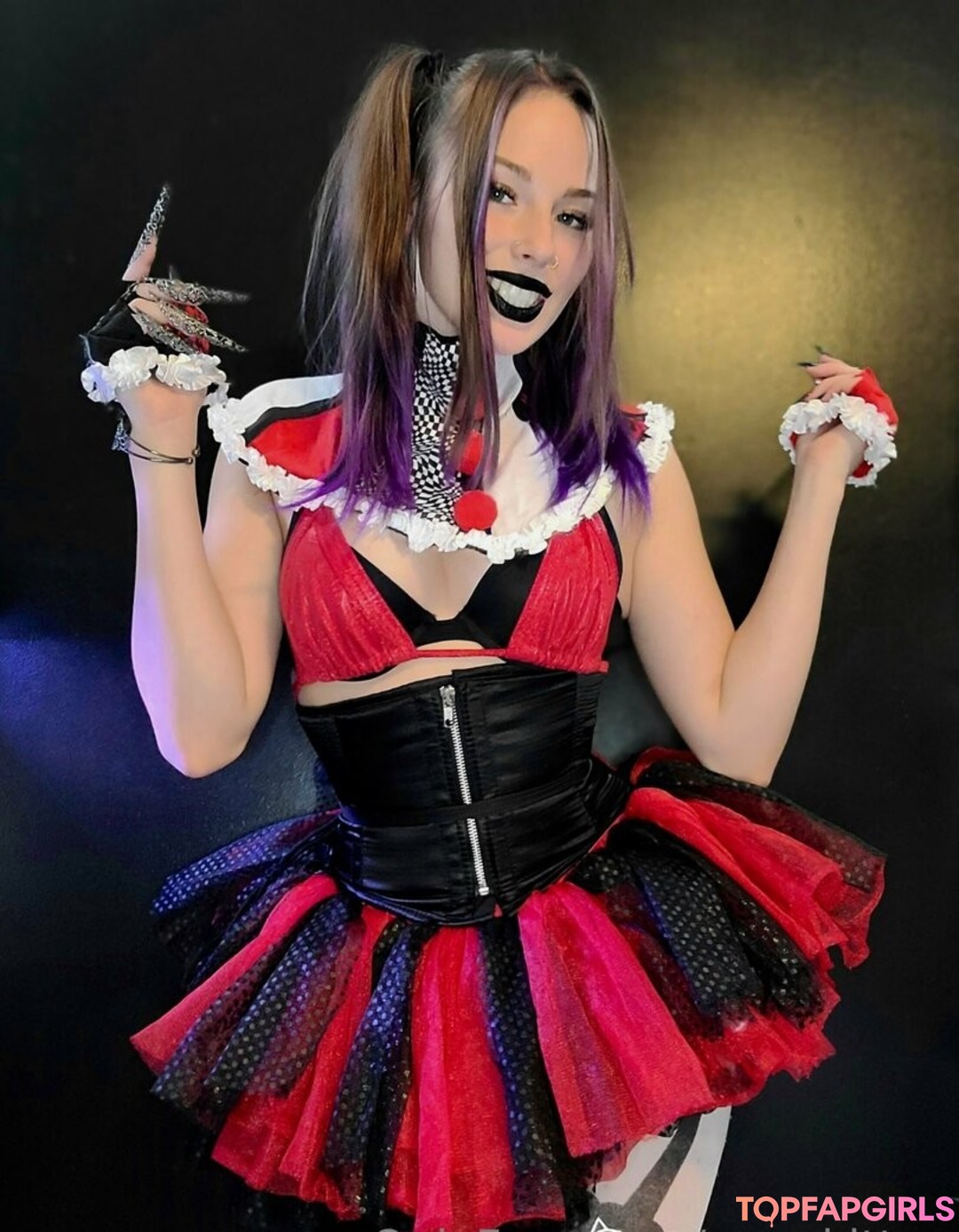 Foto desnuda filtrada de OnlyFans de Pyro Kitten #364 Foto desnuda filtrada de OnlyFans de Pyro Kitten #364