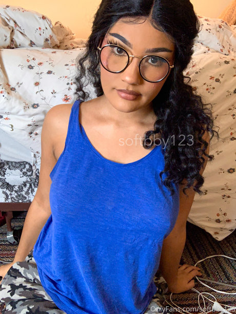 Foto desnuda filtrada de OnlyFans de Softbby123