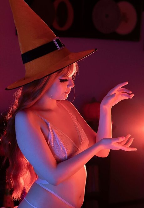 Foto desnuda filtrada de OnlyFans de Rainbow Bonny