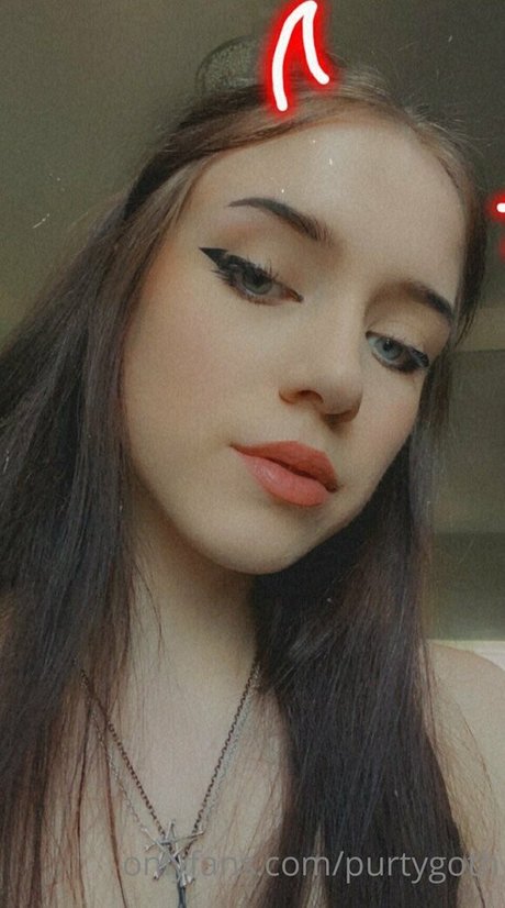 Foto desnuda filtrada de OnlyFans de Purtygoth