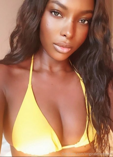 Foto desnuda filtrada de OnlyFans de Original Ebony Slim