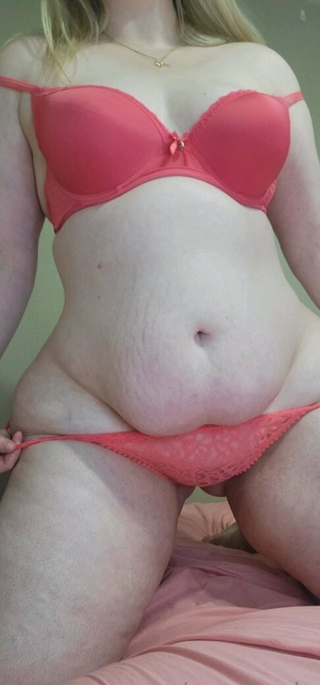 Sandie cheeks