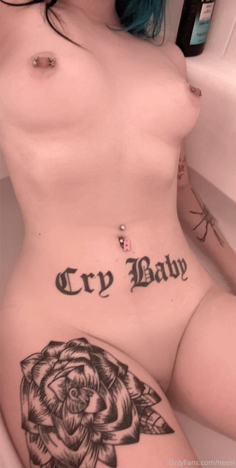 Foto desnuda filtrada de OnlyFans de Neesi