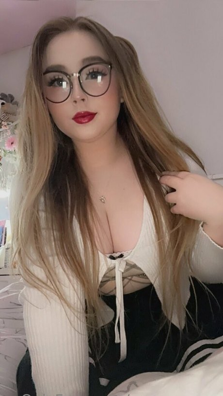 Foto desnuda filtrada de OnlyFans de Enyaarwyen