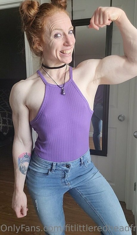 Foto desnuda filtrada de OnlyFans de Fitlittleredheadfree