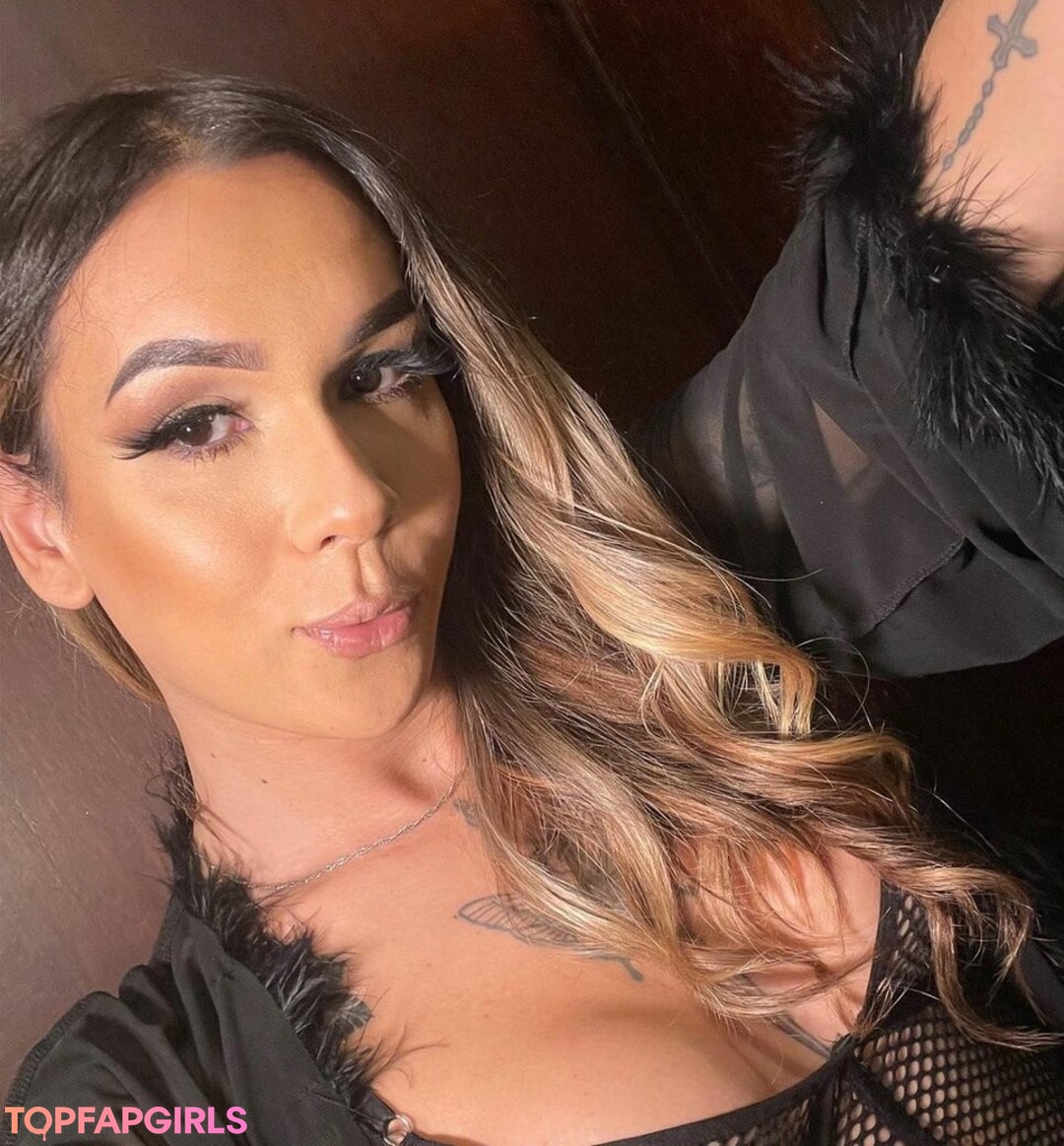 Foto desnuda filtrada de OnlyFans de Bruninhatgirl #122 Foto desnuda filtrada de OnlyFans de Bruninhatgirl #122