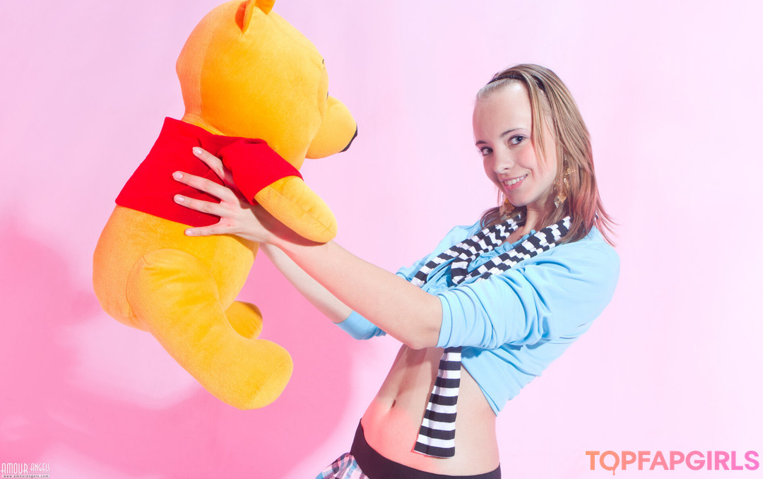 Foto desnuda filtrada de OnlyFans de Amourangels #2227 Foto desnuda filtrada de OnlyFans de Amourangels #2227