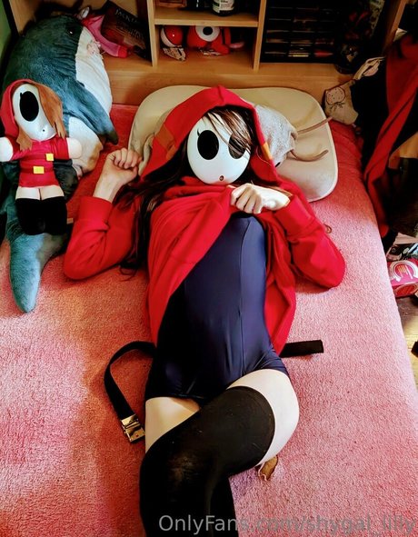 Shygal_lilly
