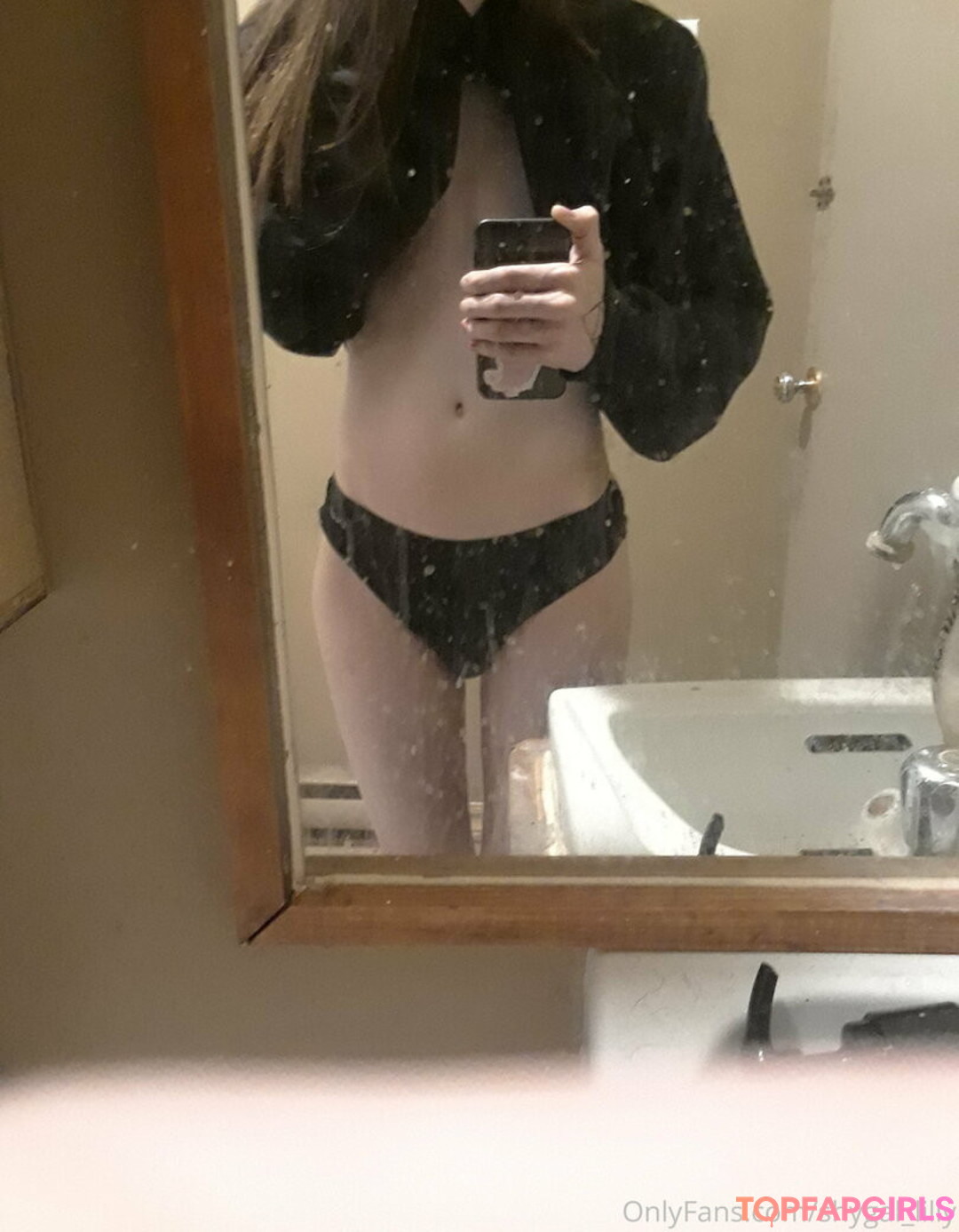 Foto desnuda filtrada de OnlyFans de Shygallilly #24 Foto desnuda filtrada de OnlyFans de Shygallilly #24
