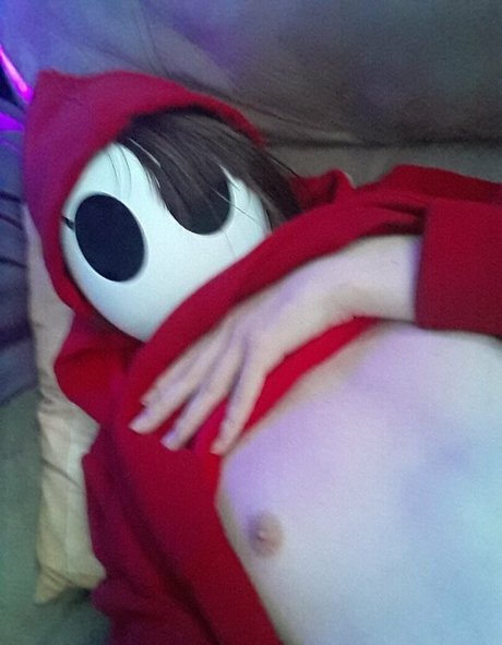 Shygal_lilly