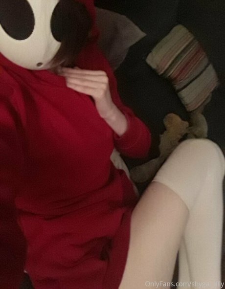 Shygal_lilly