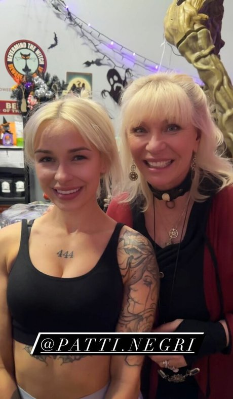 Lindseyparanormal