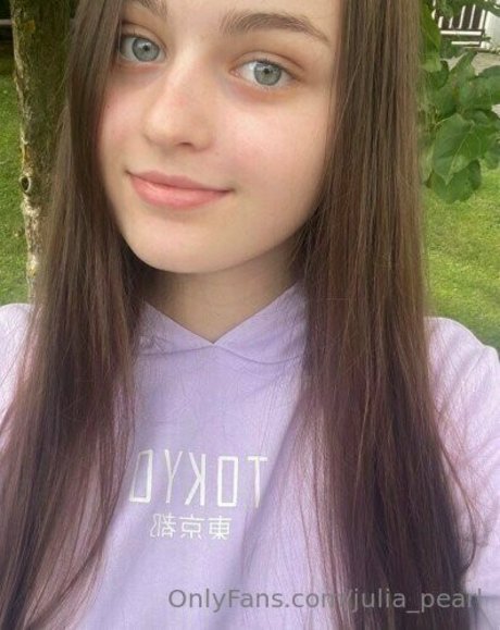 Julia_pearl