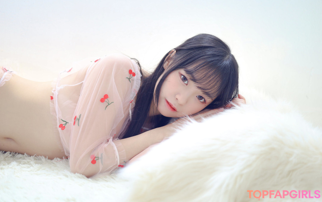 Foto desnuda filtrada de OnlyFans de Littlesshine #389 Foto desnuda filtrada de OnlyFans de Littlesshine #389