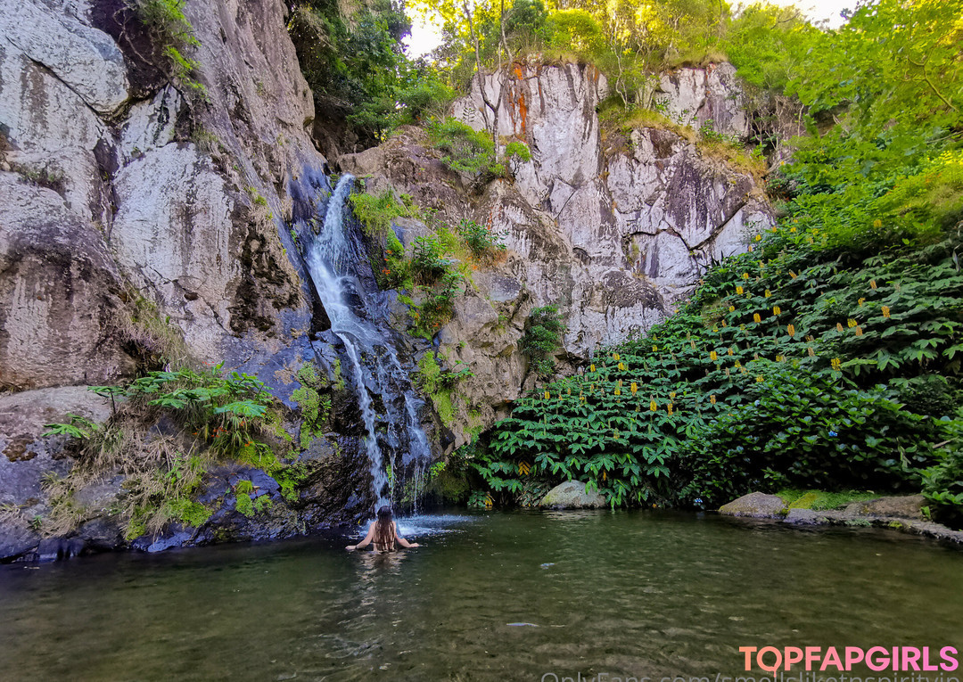 Foto desnuda filtrada de OnlyFans de Smellsliketnspiritvip #128 Foto desnuda filtrada de OnlyFans de Smellsliketnspiritvip #128