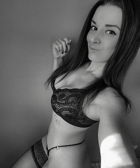 Foto desnuda filtrada de OnlyFans de Lucinka Vokrouhlikova