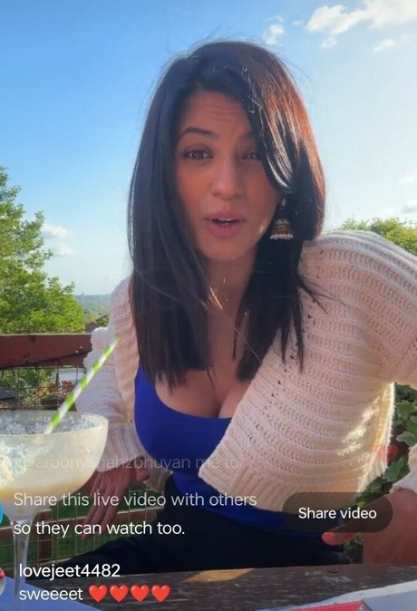 Foto desnuda filtrada de OnlyFans de Sureet Kular