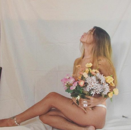 Foto desnuda filtrada de OnlyFans de Analise