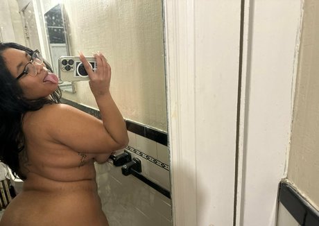 Foto desnuda filtrada de OnlyFans de Jucykitty
