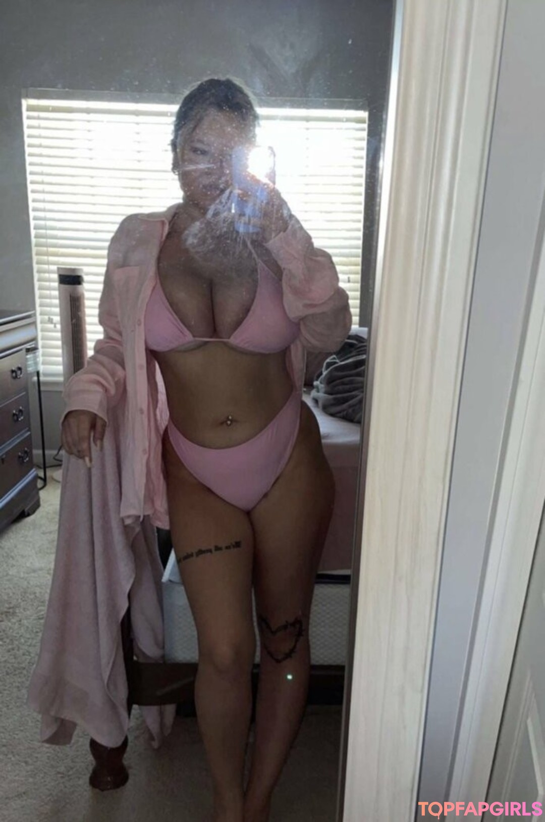 Foto desnuda filtrada de OnlyFans de Emilychannel #45 Foto desnuda filtrada de OnlyFans de Emilychannel #45