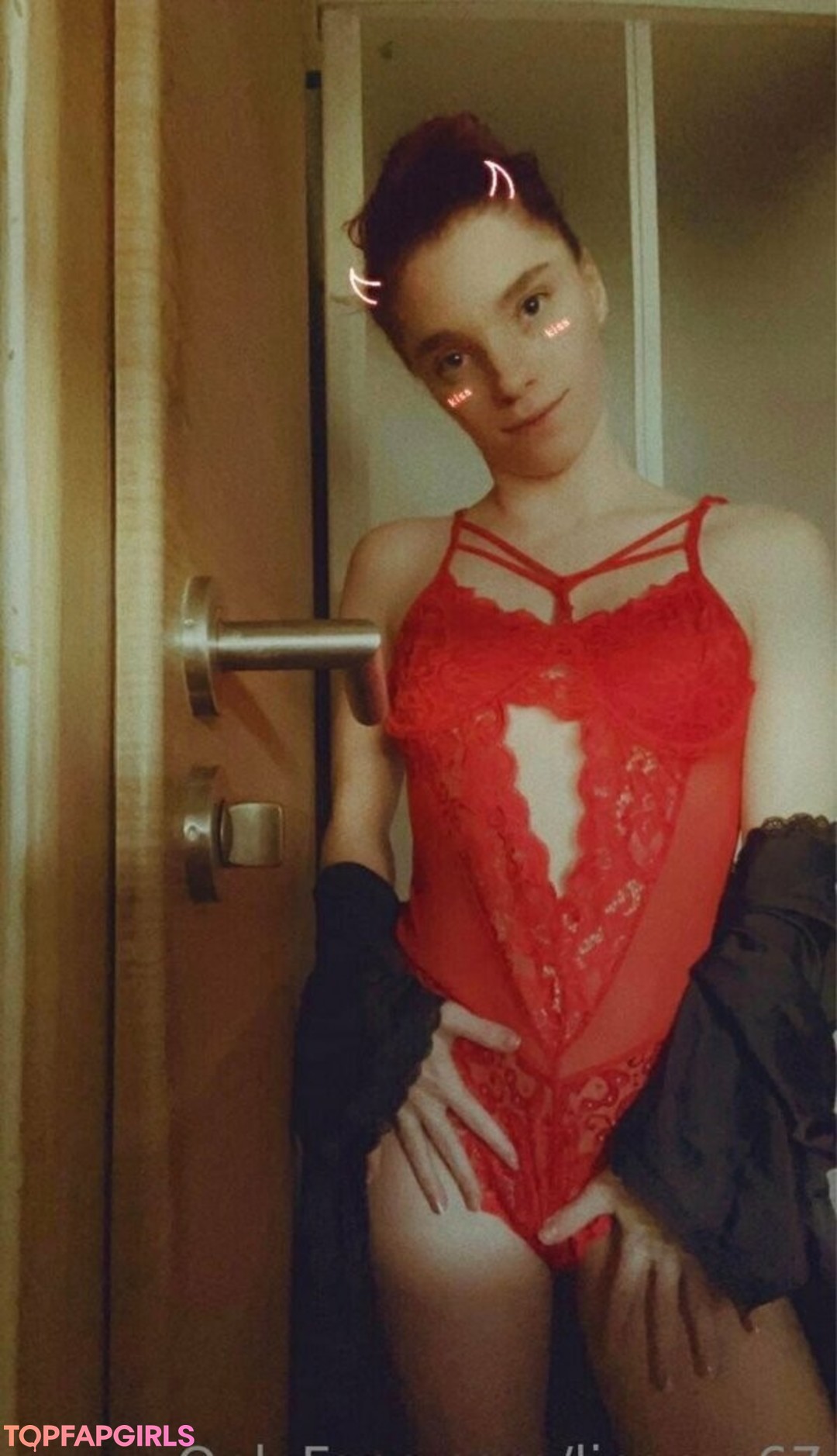 Foto desnuda filtrada de OnlyFans de Oceane Licorne #2 Foto desnuda filtrada de OnlyFans de Oceane Licorne #2