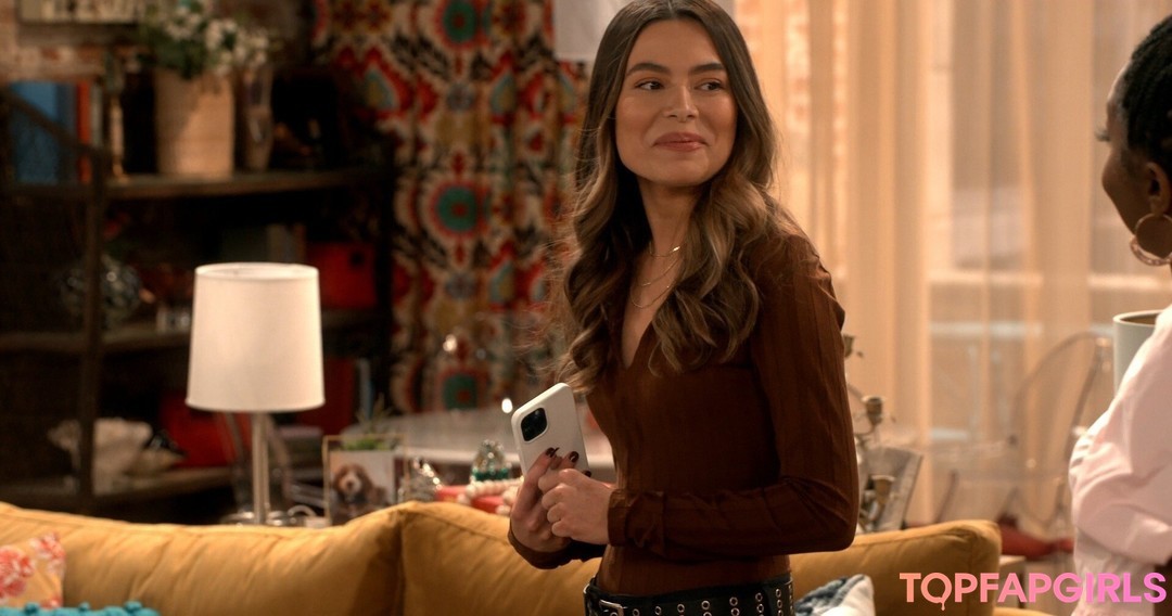 Foto desnuda filtrada de OnlyFans de Miranda Cosgrove #25 Foto desnuda filtrada de OnlyFans de Miranda Cosgrove #25