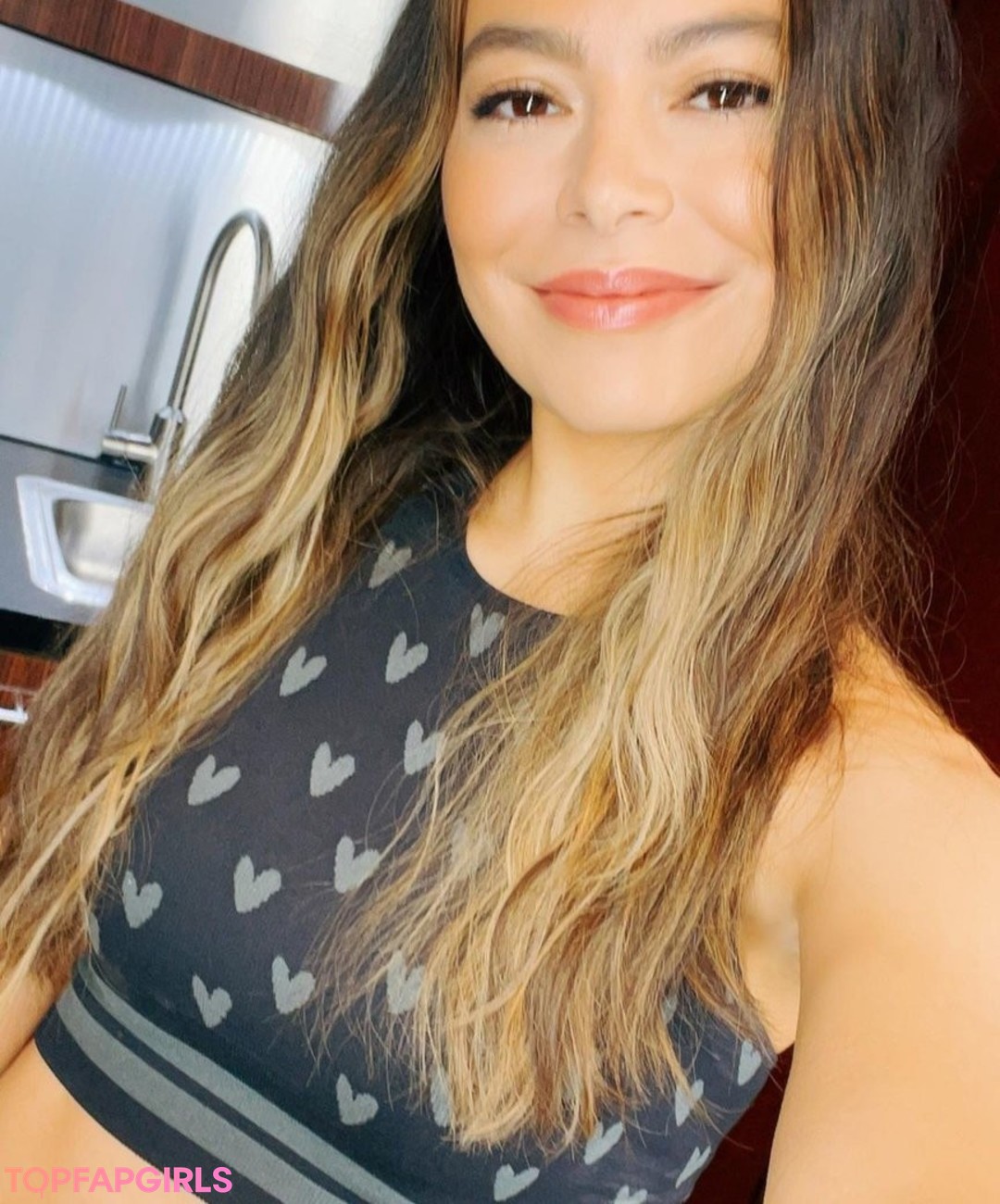 Foto desnuda filtrada de OnlyFans de Miranda Cosgrove #81 Foto desnuda filtrada de OnlyFans de Miranda Cosgrove #81