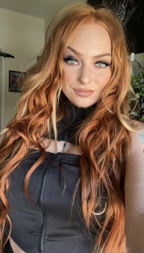 Foto desnuda filtrada de OnlyFans de Foxi Lexi