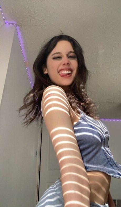 Thtonefemale