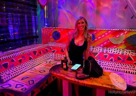 Hollyhotwifevip