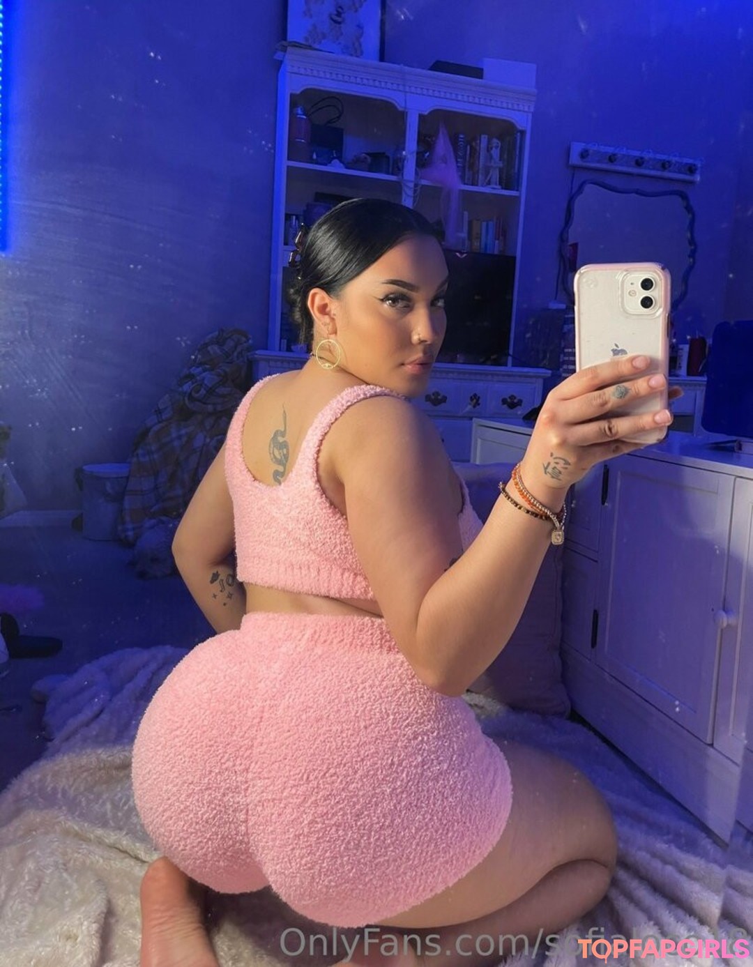 Foto desnuda filtrada de OnlyFans de Paymedaddy21 #23 Foto desnuda filtrada de OnlyFans de Paymedaddy21 #23