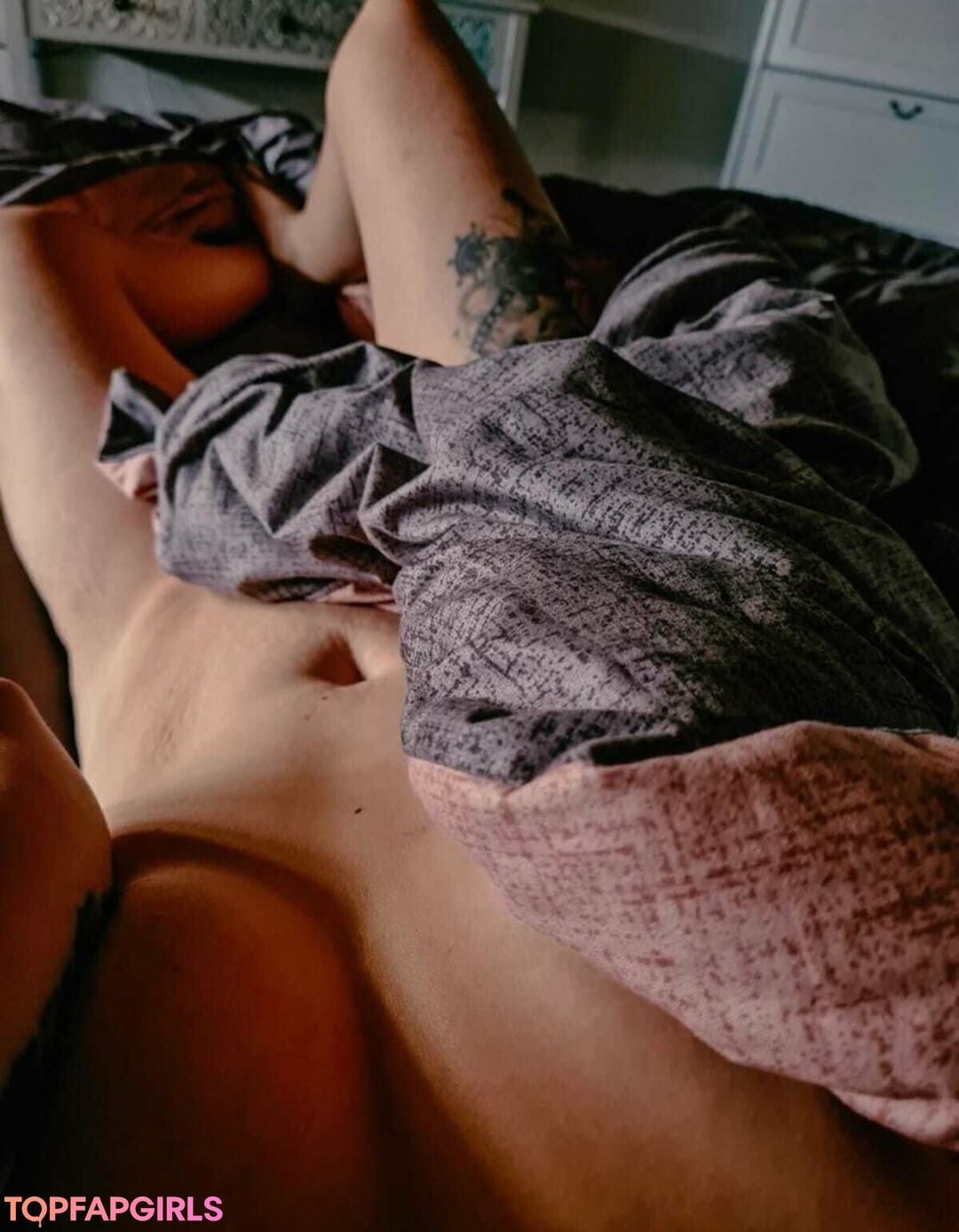 Foto desnuda filtrada de OnlyFans de Youmeus1312 #30 Foto desnuda filtrada de OnlyFans de Youmeus1312 #30