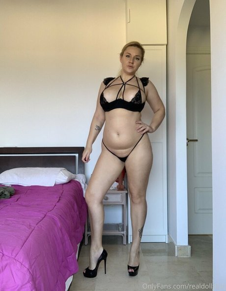 Dollyfoxvip