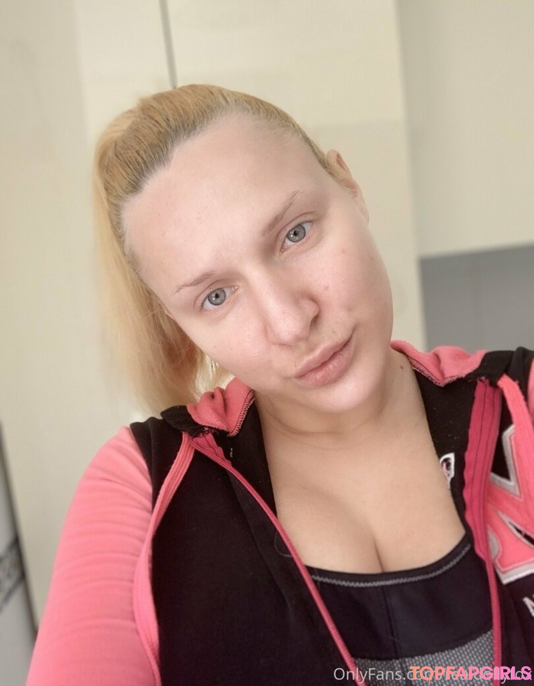 Foto desnuda filtrada de OnlyFans de Dollyfoxvip #71 Foto desnuda filtrada de OnlyFans de Dollyfoxvip #71