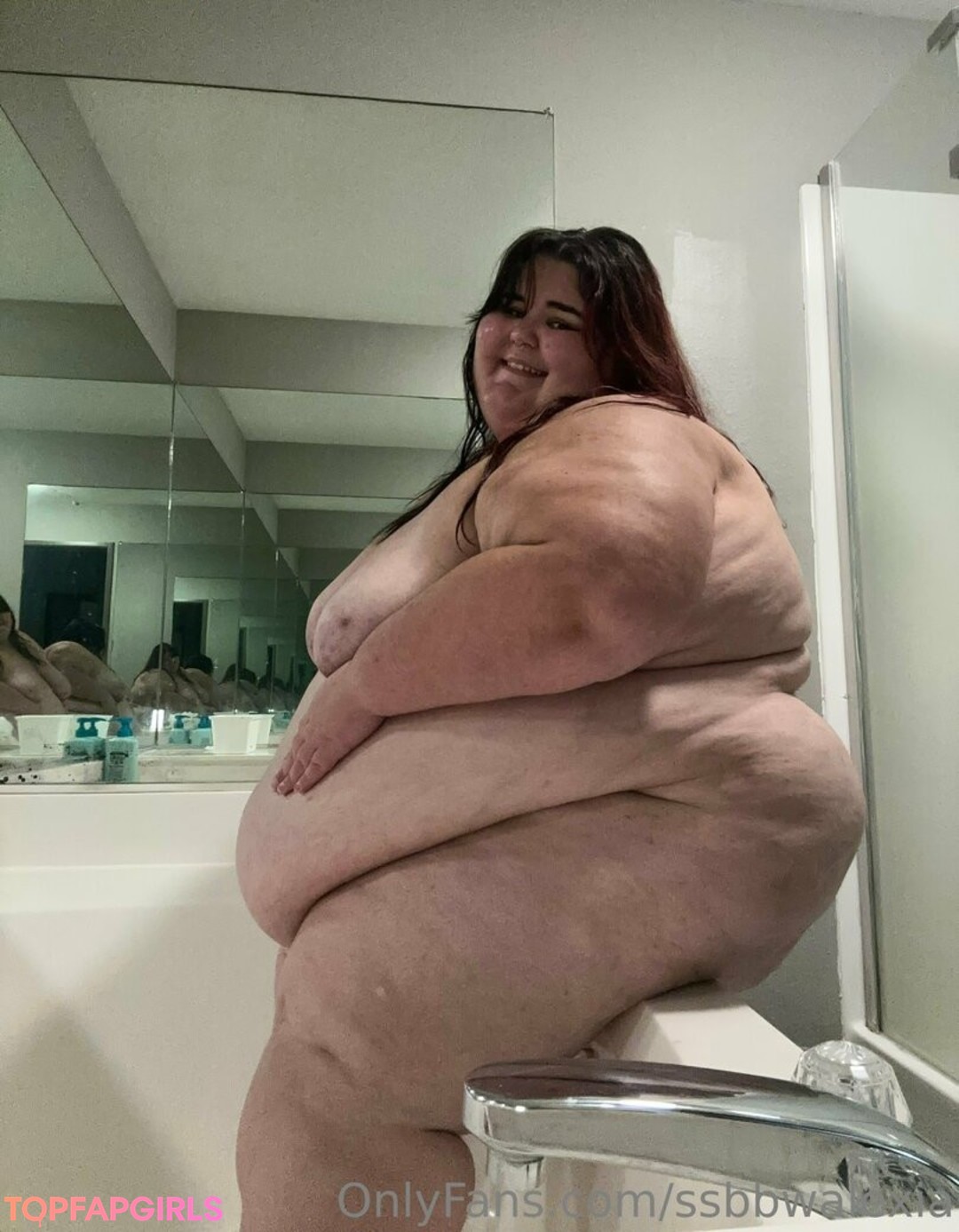 Foto desnuda filtrada de OnlyFans de Ssbbwalexia #107 Foto desnuda filtrada de OnlyFans de Ssbbwalexia #107