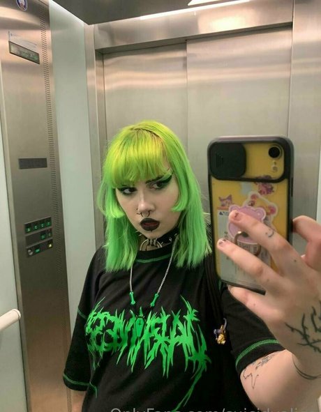 Foto desnuda filtrada de OnlyFans de Suicidyalice