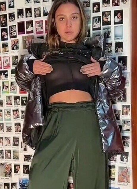 Bruna16