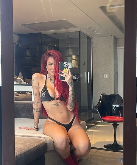 Lara Silva