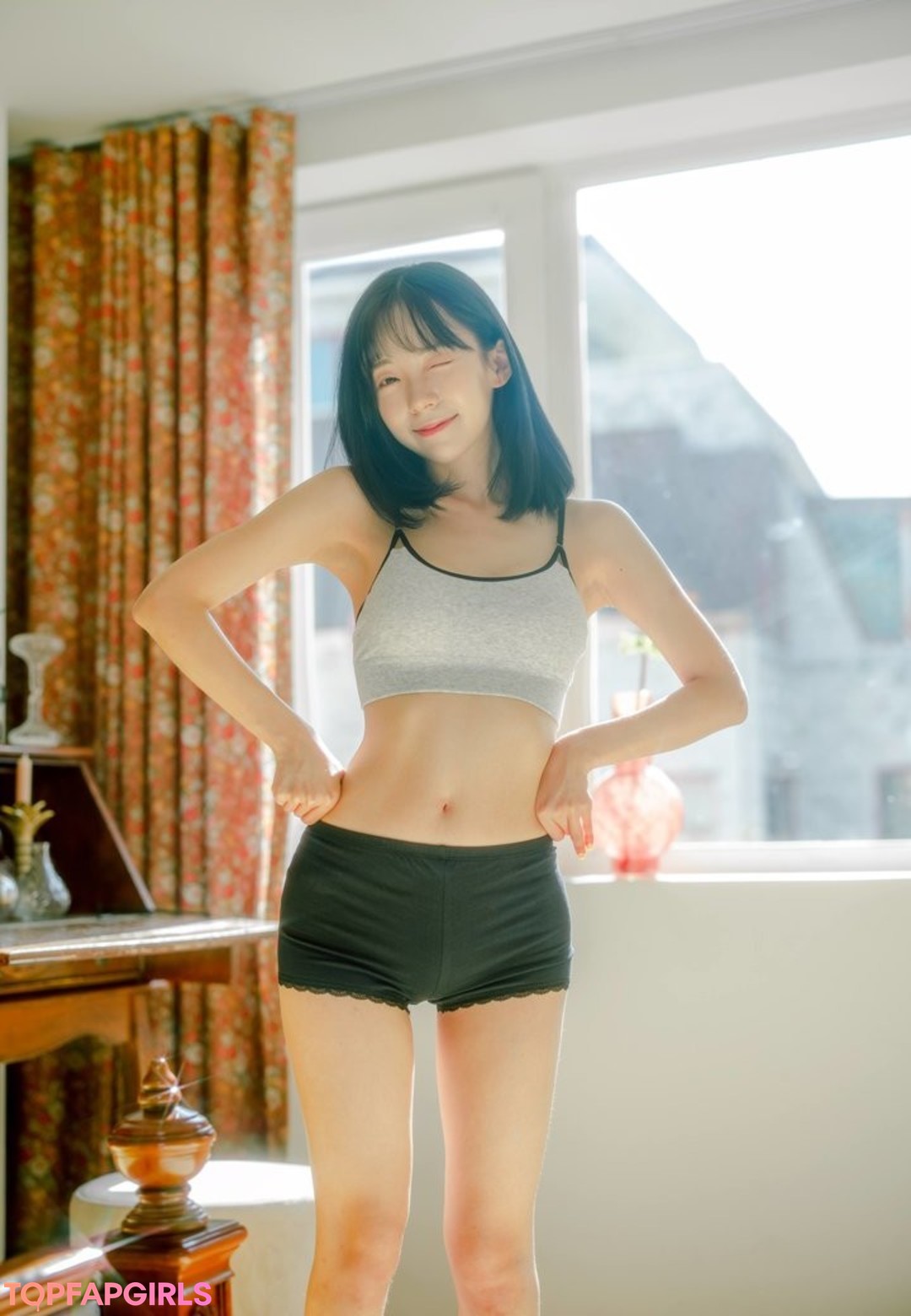 Foto desnuda filtrada de OnlyFans de Leeesovely #59 Foto desnuda filtrada de OnlyFans de Leeesovely #59