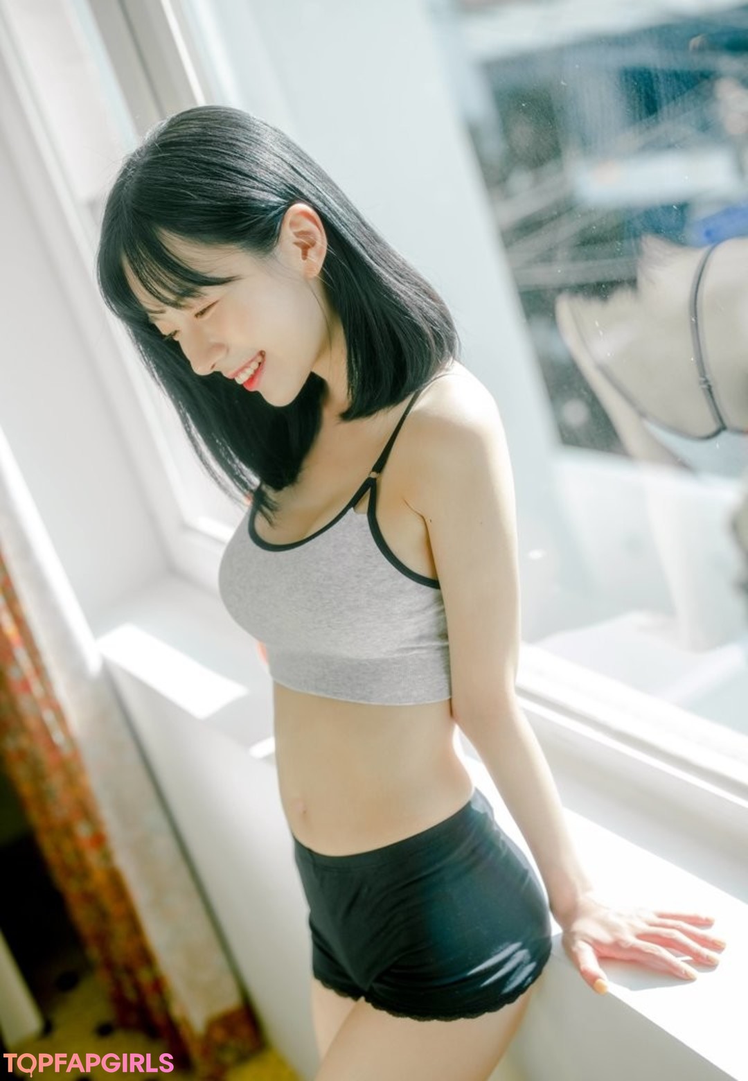 Foto desnuda filtrada de OnlyFans de Leeesovely #72 Foto desnuda filtrada de OnlyFans de Leeesovely #72