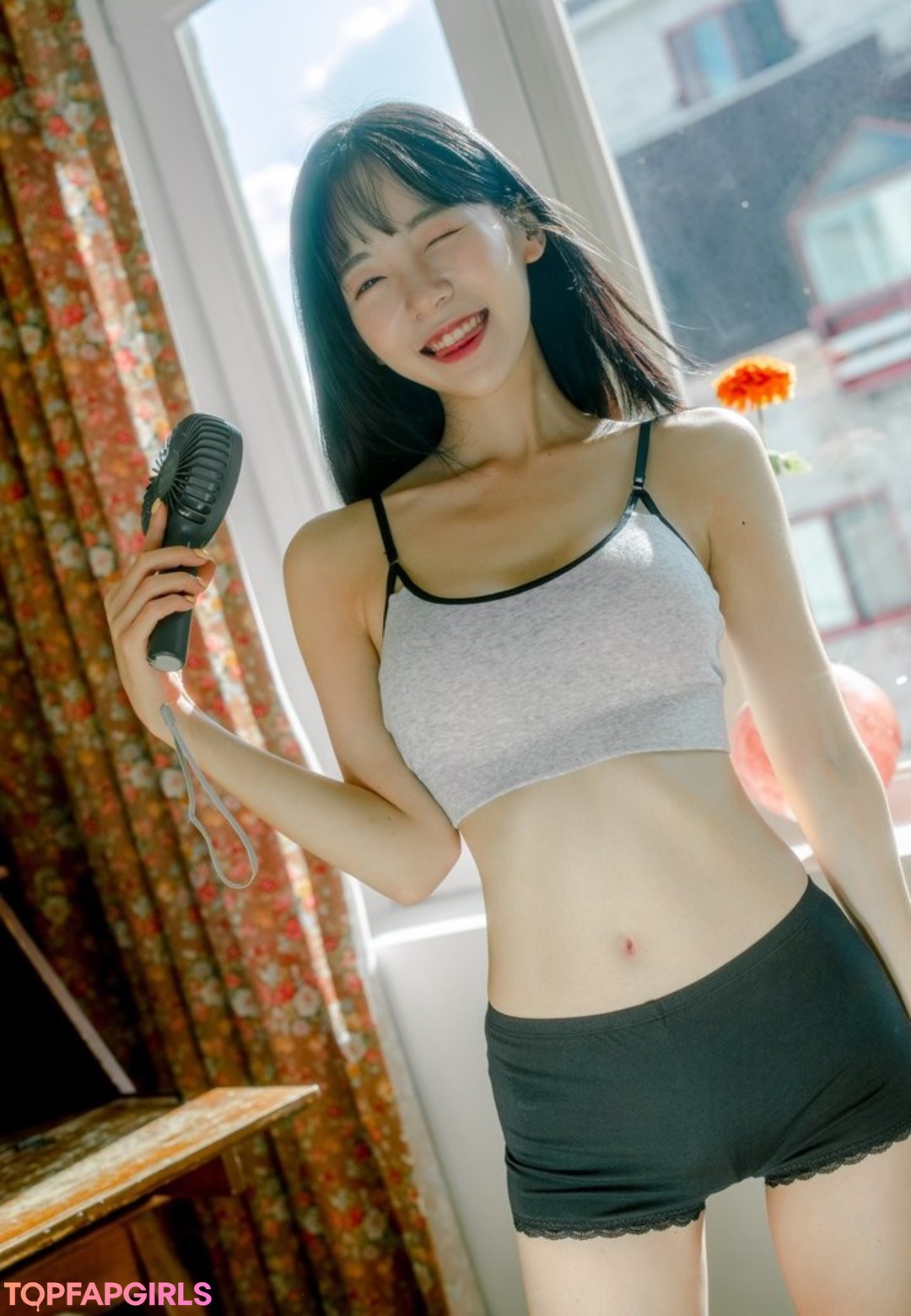 Foto desnuda filtrada de OnlyFans de Leeesovely #83 Foto desnuda filtrada de OnlyFans de Leeesovely #83