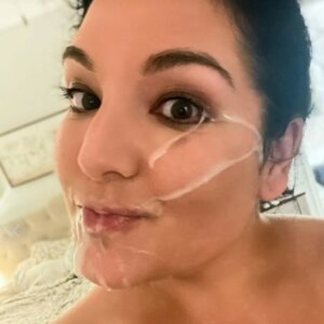 Foto desnuda filtrada de OnlyFans de Thatmom1030