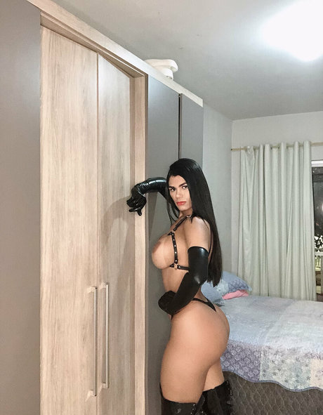 Foto desnuda filtrada de OnlyFans de Tslarissakemylli