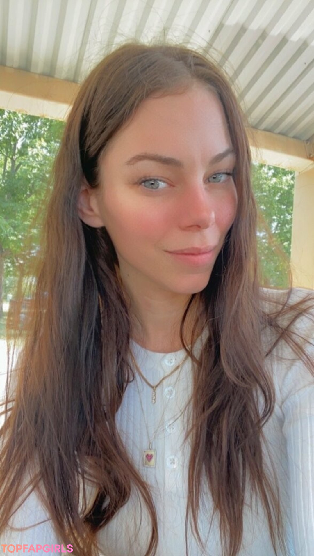 Foto desnuda filtrada de OnlyFans de Bellapetitewifey #37 Foto desnuda filtrada de OnlyFans de Bellapetitewifey #37